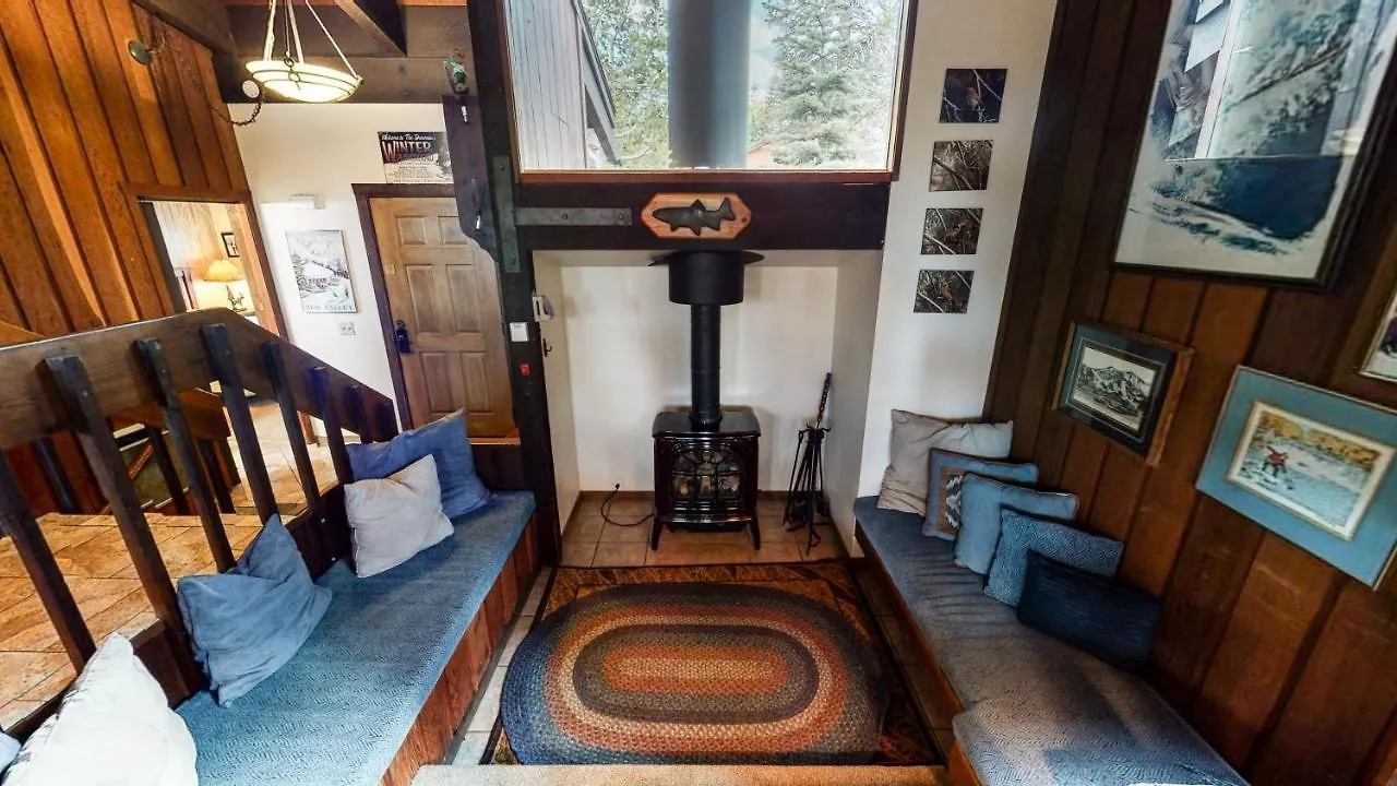 Mammoth Estates 3 Bdrm Condos - Walking Distance To The Village Gondola Station Mammoth Lakes