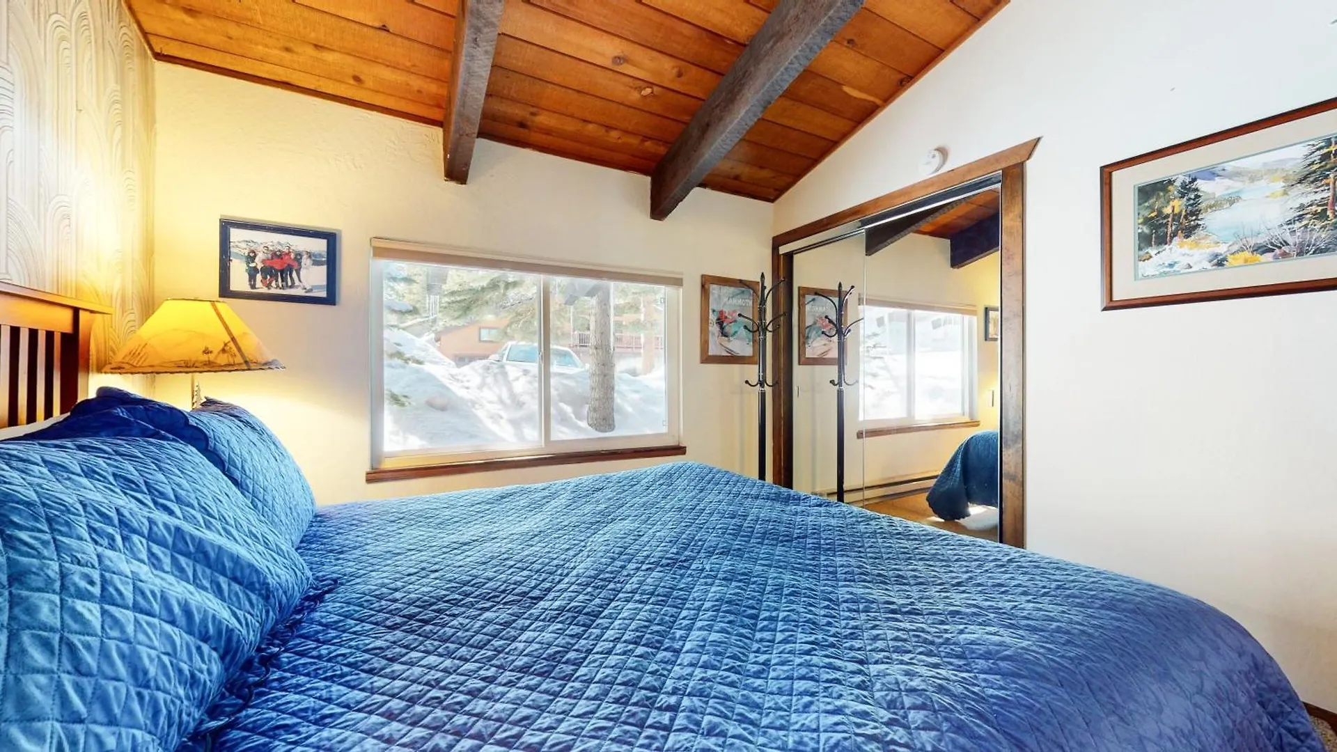 Mammoth Estates 3 Bdrm Condos - Walking Distance To The Village Gondola Station Mammoth Lakes