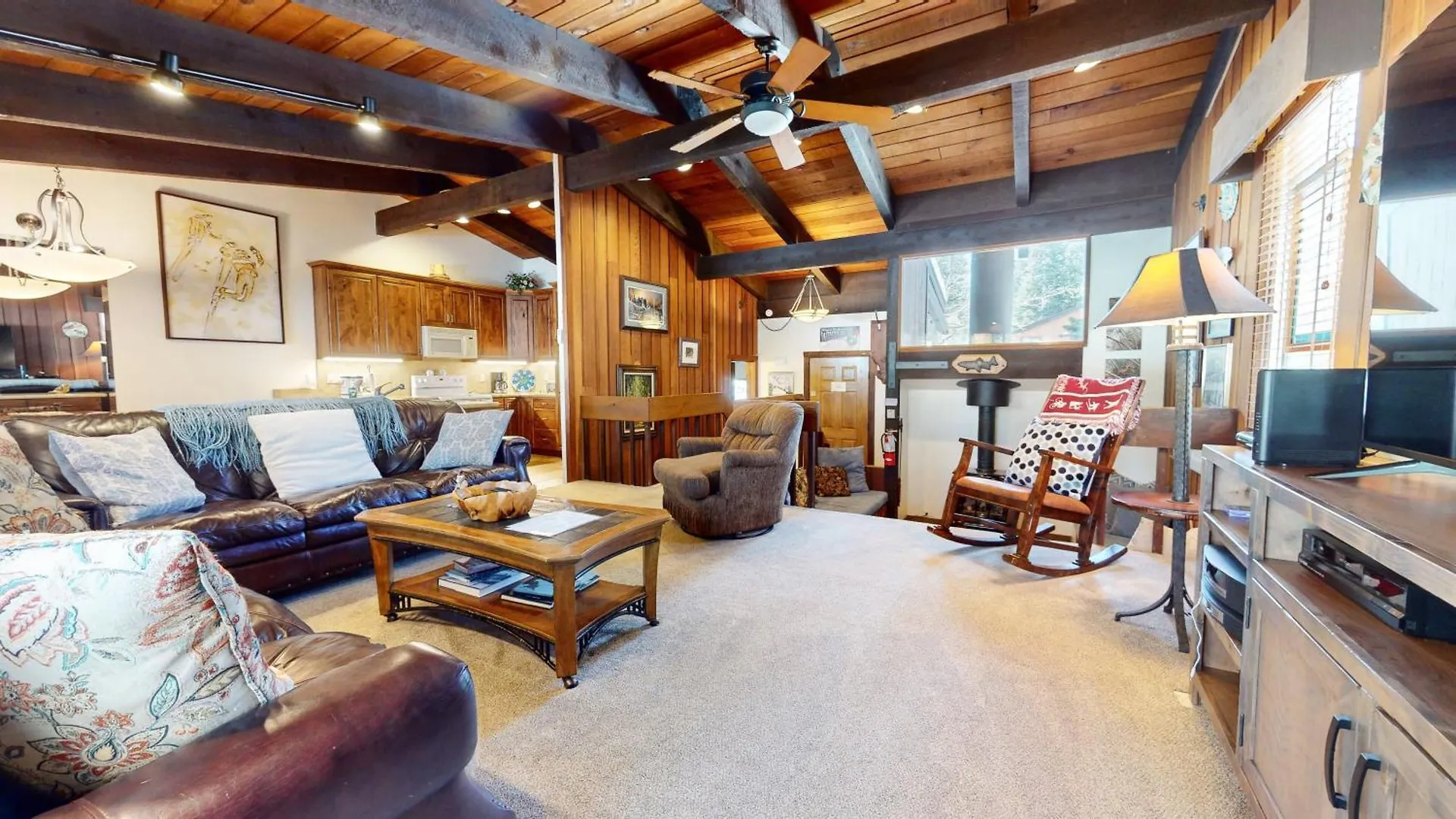 Apartment Mammoth Estates 3 Bdrm Condos - Walking Distance To The Village Gondola Station Mammoth Lakes