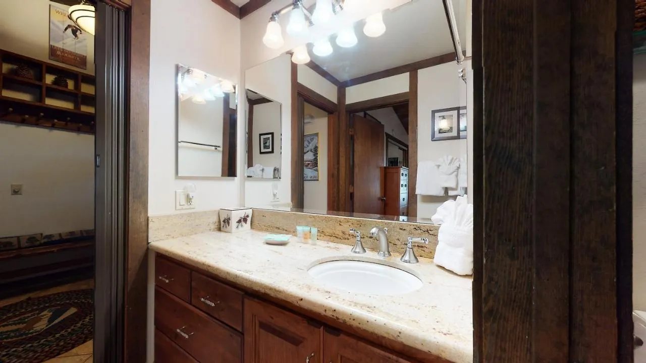 Apartment Mammoth Estates 3 Bdrm Condos - Walking Distance To The Village Gondola Station Mammoth Lakes United States